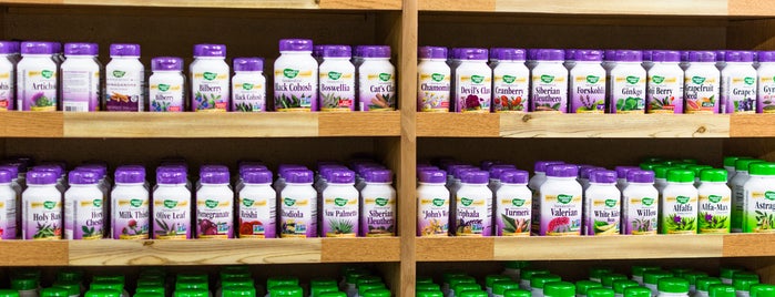 Queen's Nutritional Products is one of Eating Healthy in the Valley.