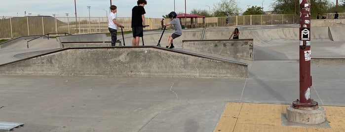 Glendale Skatepark - Foothills Sk8 Court Plaza is one of Favortie Places to take the kids.
