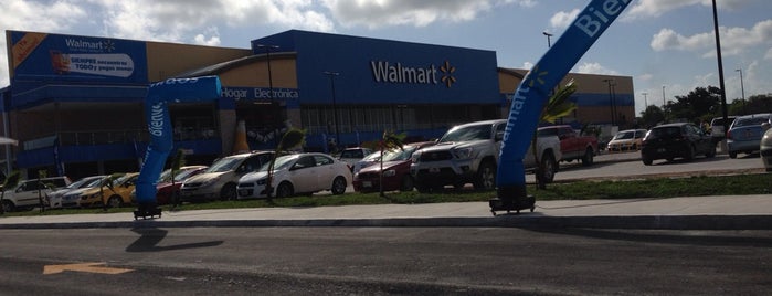 Walmart is one of Locais curtidos por Olaf.