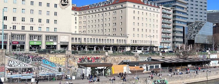Donaukanal is one of Best sport places in Vienna.