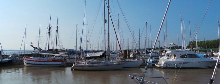 Port de Pauillac is one of Breck’s Liked Places.