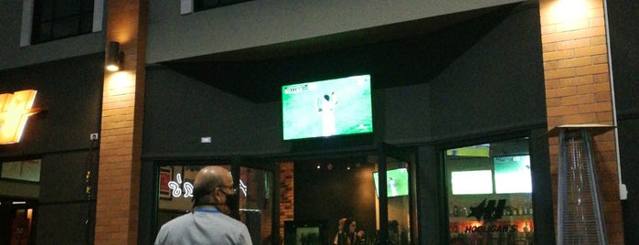Hooligan's is one of Sports Bars Costa Rica.