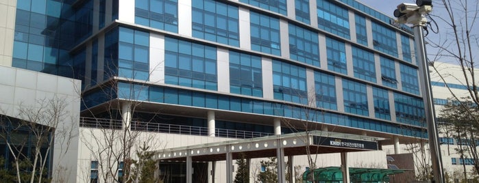 한국보건산업진흥원 (Korea Health Industry Development Institute) is one of 오송라인2.