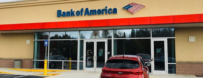 Bank of America is one of Paula'nın Beğendiği Mekanlar.