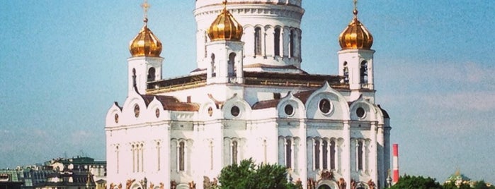 Cathedral of Christ the Saviour is one of Moscow must see.