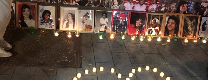 Michael Jackson Memorial Place is one of Москва 2024.