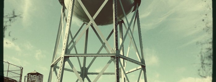 Alcatraz Water Tower is one of K 님이 좋아한 장소.