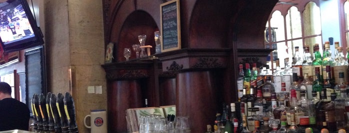 Bridgewater's Pub is one of Bars-Clubs.