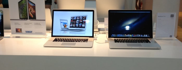 Power Mac Center is one of Electronic Shop.