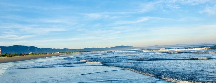 Lingayen Beach is one of Tempat yang Disukai Agu.