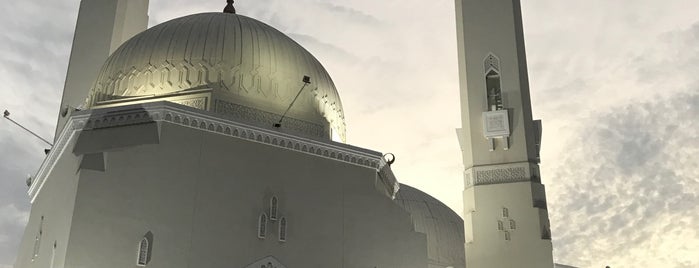 مسجد الشيخ سعود is one of Tempat yang Disukai Mº̥stαfα̨ Fk.