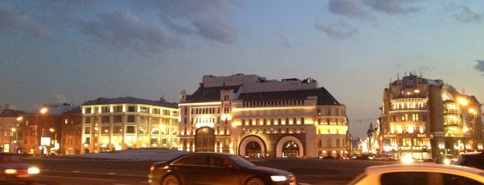 Lubyanskaya Square is one of Красивые места для прогулок.
