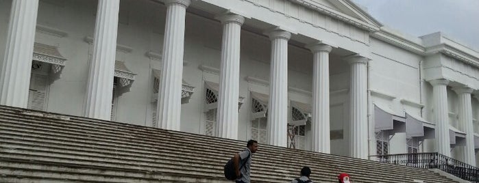 Asiatic Society Library (Town Hall) is one of Mumbai's Best to See & Visit.
