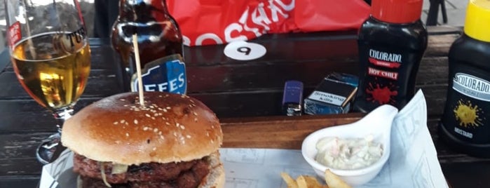 888 Trıple Eıght Burger is one of Raif'in Beğendiği Mekanlar.