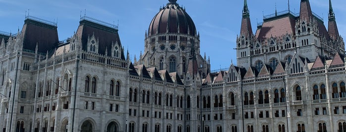 Besucherzentrum des Parlaments is one of Budapest 17.