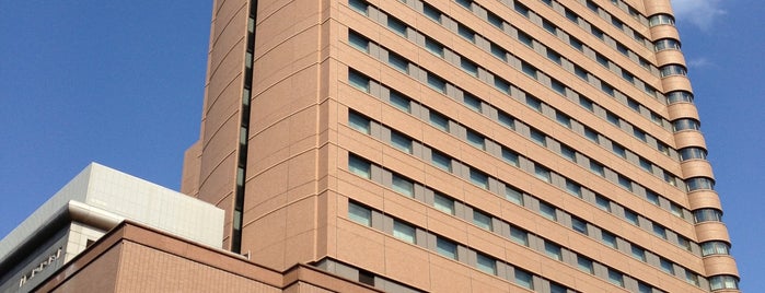 Royal Park Hotel is one of Lugares favoritos de Shinichi.