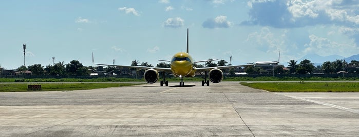 Spirit Airlines is one of Locais curtidos por Albert.