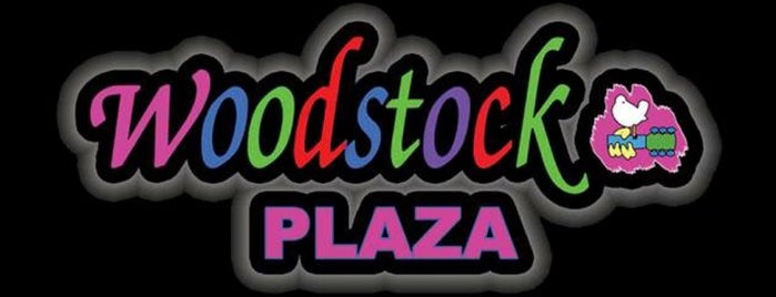 Woodstock Plaza is one of What to do-Monterrey.