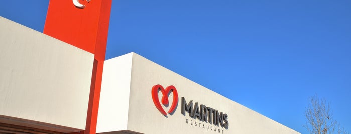 Martins is one of モンテレイデサジュノ.