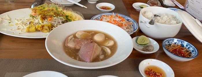 Thanh Niên Restaurant is one of Breakfast.