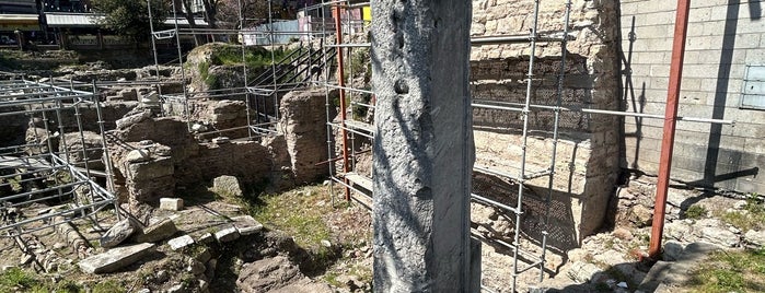 Million Stone is one of İstanbul'un Altı Üstü 🌁.
