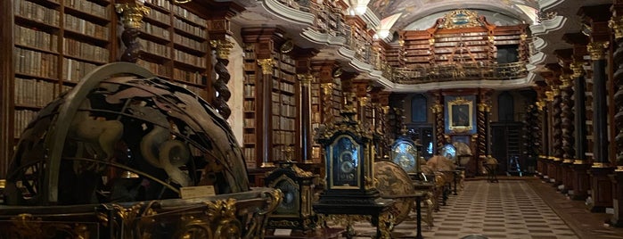 Barokní knihovna is one of Orte, die Priscilla gefallen.