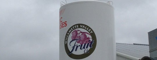 Willamette Valley Pie Company is one of Lugares favoritos de Nadine.