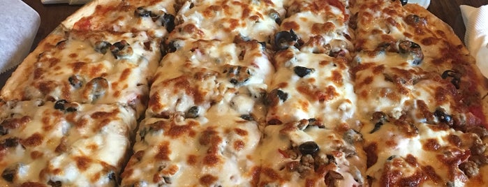 Bearno's Pizza is one of The 15 Best Places for Cabbage in Louisville.
