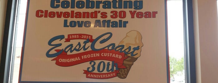 East Coast Original Frozen Custard is one of Tempat yang Disukai Ross.