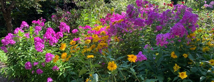 Linden Gardens is one of Okanagan.