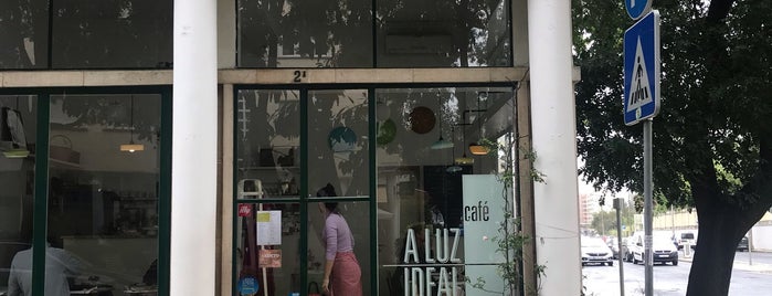A Luz Ideal is one of Café-chá.