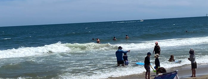 17th Street Beach is one of Do One Thing A Week Places.