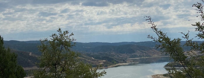 Kayaboğazı Barajı is one of Orte, die Ali Tayland gefallen.