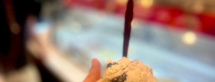 Haagen Dazs Philly is one of The 13 Best Places for Mint Chocolate Chip in Philadelphia.