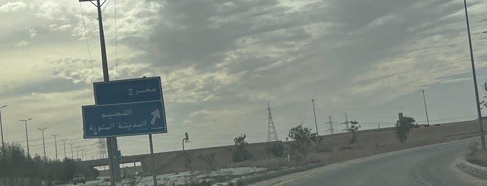 طريق  المجمعة - القصيم is one of Boshraさんのお気に入りスポット.
