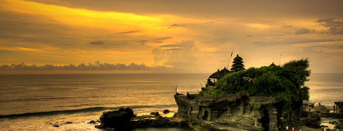 Pantai Tanah Lot is one of Bali.
