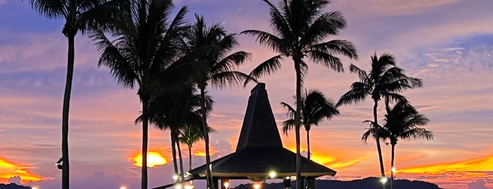 Sunset Bar is one of Kota Kinabalu - Places to go.