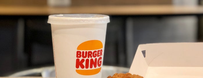 Burger King is one of Tempat yang Disukai Tae.