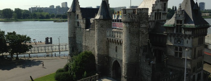 Castillo Steen is one of Antwerpen.