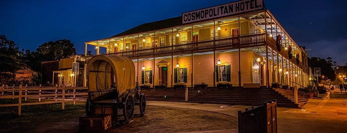 Cosmopolitan Hotel & Restaurant is one of Happy Hour.