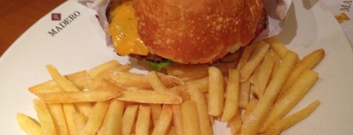 Madero Burger & Grill is one of PREFEITO.
