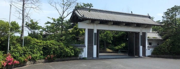 井上靖記念館 is one of 文学館.