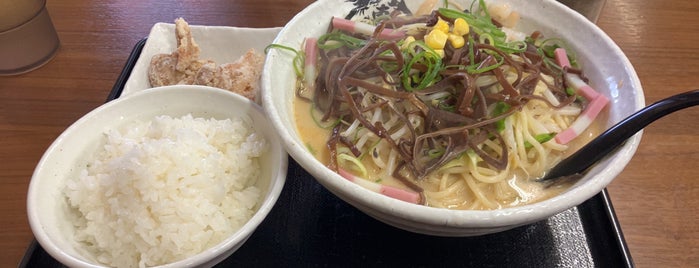 東龍軒 北九州空港通り店 is one of ラーメン.