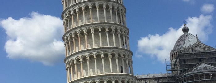 Torre de Pisa is one of Trip to Italy.