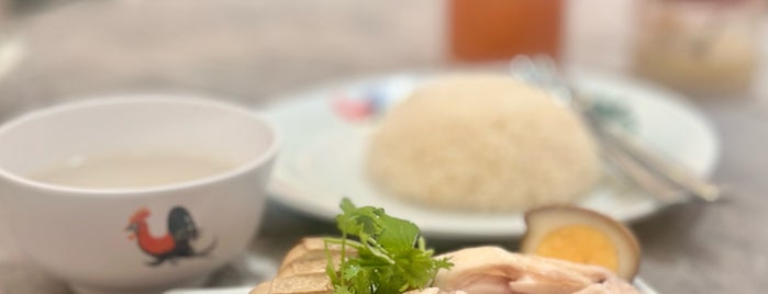 Jew Kit 友吉飯店 is one of The 15 Best Places for Hainanese Chicken Rice in Singapore.