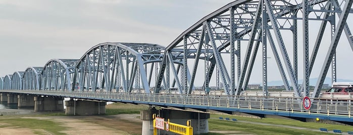 吉野川橋 is one of 吉野川にかかる橋.