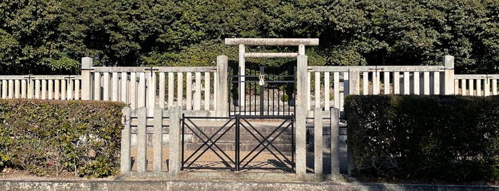 稲日大郎姫命日岡陵 is one of 宮内庁治定陵墓.