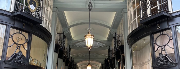 Piccadilly Arcade is one of cliveさんのお気に入りスポット.