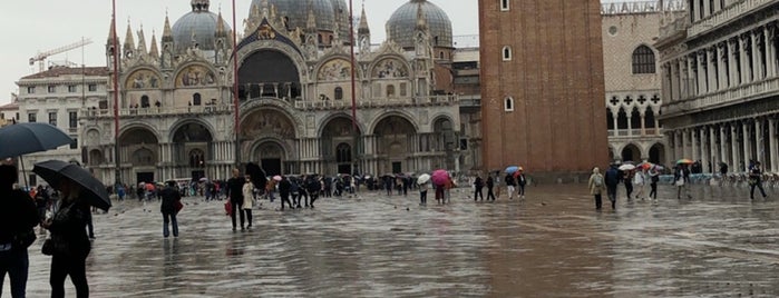 Alberghiera Venezia is one of Lieux qui ont plu à Mike.