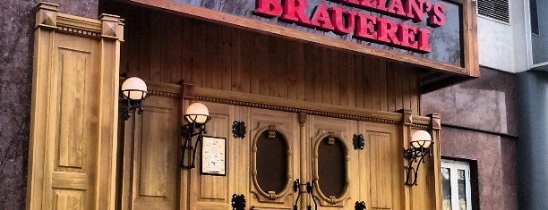 Maximilian's Brauerei is one of Posti che sono piaciuti a Владислав.